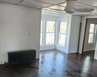 9 Maple Street - Photo Thumbnail 5