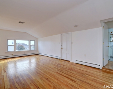 83 Hawley Avenue - Photo Thumbnail 4