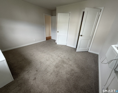 40 Travis Avenue - Photo Thumbnail 11