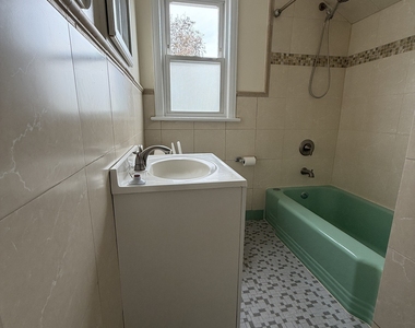 40 Travis Avenue - Photo Thumbnail 16