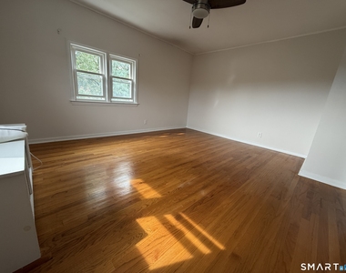 40 Travis Avenue - Photo Thumbnail 8