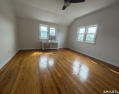 40 Travis Avenue - Photo Thumbnail 7