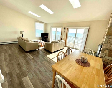 747 Broadway - Photo Thumbnail 3