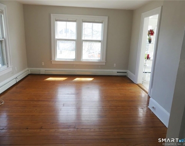 73 Main Street - Photo Thumbnail 11