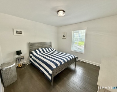 39 Edgefield Avenue - Photo Thumbnail 17