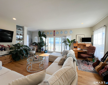 712 Broadway - Photo Thumbnail 1