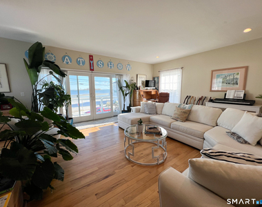 712 Broadway - Photo Thumbnail 2