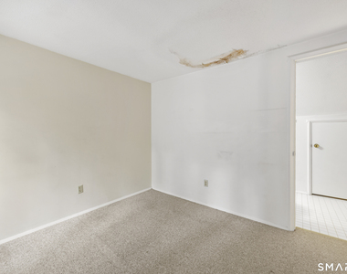 2 Earls Court - Photo Thumbnail 16