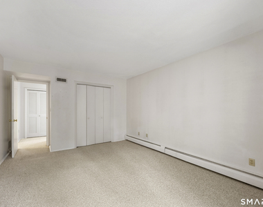 2 Earls Court - Photo Thumbnail 14