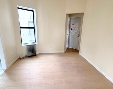 26-10 18th Street - Photo Thumbnail 4