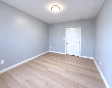 26-10 18th Street - Photo Thumbnail 8