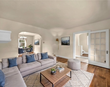 616 Rossmore Ave - Photo Thumbnail 1