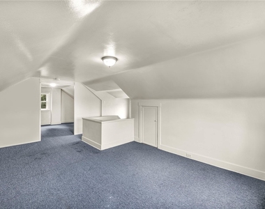 616 Rossmore Ave - Photo Thumbnail 20