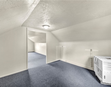 616 Rossmore Ave - Photo Thumbnail 21
