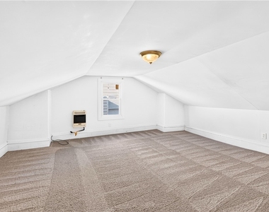 204 E Jefferson St - Photo Thumbnail 20