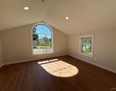 7409 Collamer Road - Photo Thumbnail 11