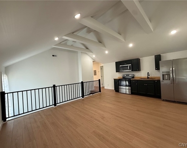 7409 Collamer Road - Photo Thumbnail 3