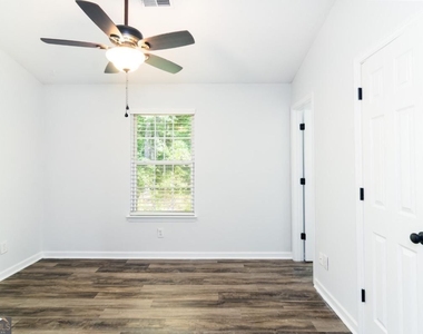 108 Watercress Court - Photo Thumbnail 17