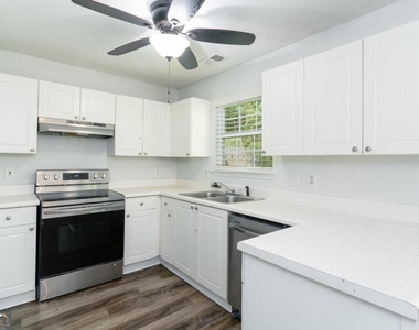 108 Watercress Court - Photo Thumbnail 15