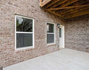 345 Green Love Lane - Photo Thumbnail 13