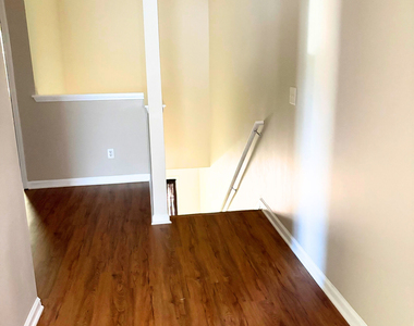 11315 Michelle Way - Photo Thumbnail 14