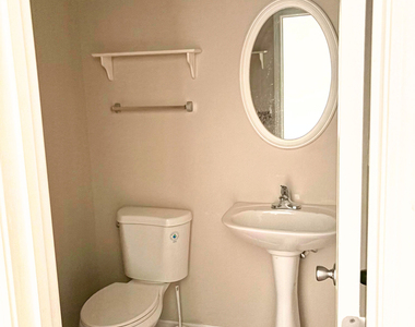 11315 Michelle Way - Photo Thumbnail 6
