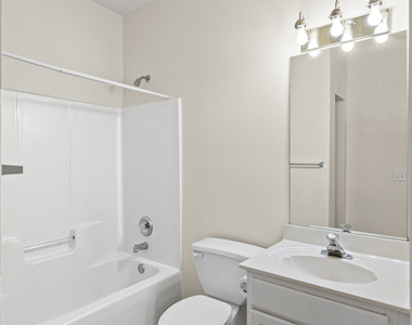 8806 Fairview Bluff Road - Photo Thumbnail 16