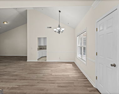 8806 Fairview Bluff Road - Photo Thumbnail 8