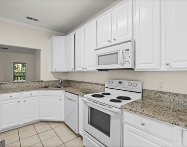 8806 Fairview Bluff Road - Photo Thumbnail 3
