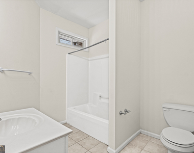 8806 Fairview Bluff Road - Photo Thumbnail 21