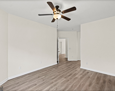 8806 Fairview Bluff Road - Photo Thumbnail 10