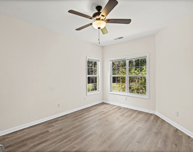 8806 Fairview Bluff Road - Photo Thumbnail 9