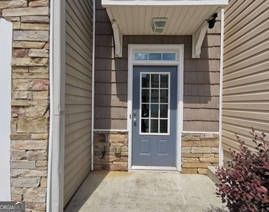 2073 Executive Drive - Photo Thumbnail 1