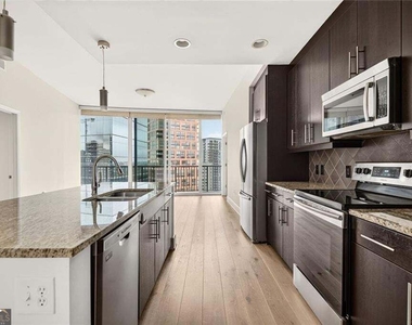1080 Peachtree Street Ne - Photo Thumbnail 9