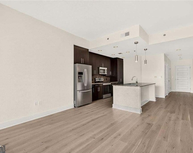 1080 Peachtree Street Ne - Photo Thumbnail 23