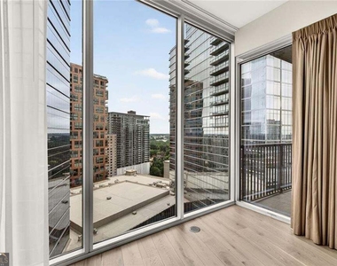 1080 Peachtree Street Ne - Photo Thumbnail 3