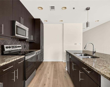 1080 Peachtree Street Ne - Photo Thumbnail 8