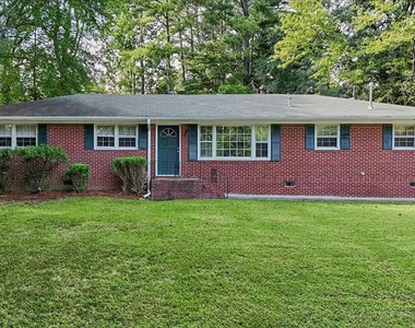 107 Pinecrest Circle - Photo Thumbnail 9