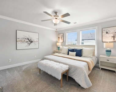 504 Hampton Crossing - Photo Thumbnail 19