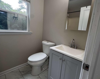 3048 Woodham Way Se - Photo Thumbnail 12