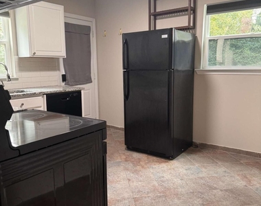 3048 Woodham Way Se - Photo Thumbnail 6