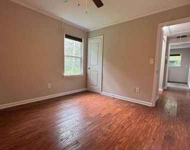 3048 Woodham Way Se - Photo Thumbnail 15