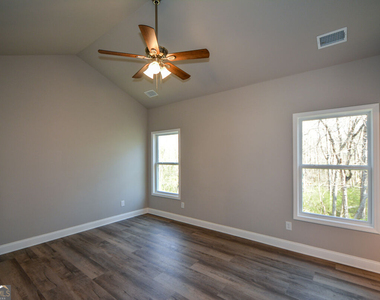 1816 Jessica Way - Photo Thumbnail 17