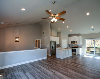 1816 Jessica Way - Photo Thumbnail 9