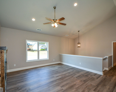 1816 Jessica Way - Photo Thumbnail 5