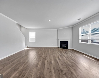 167 Fernbrook Trail - Photo Thumbnail 11