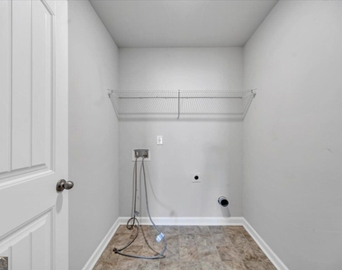 167 Fernbrook Trail - Photo Thumbnail 37
