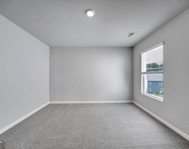 167 Fernbrook Trail - Photo Thumbnail 29