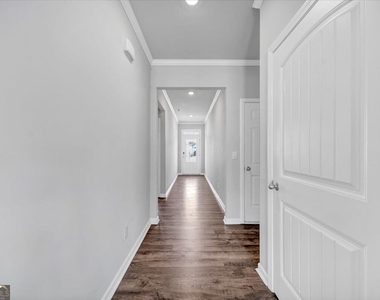 167 Fernbrook Trail - Photo Thumbnail 6