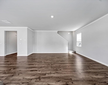 167 Fernbrook Trail - Photo Thumbnail 14